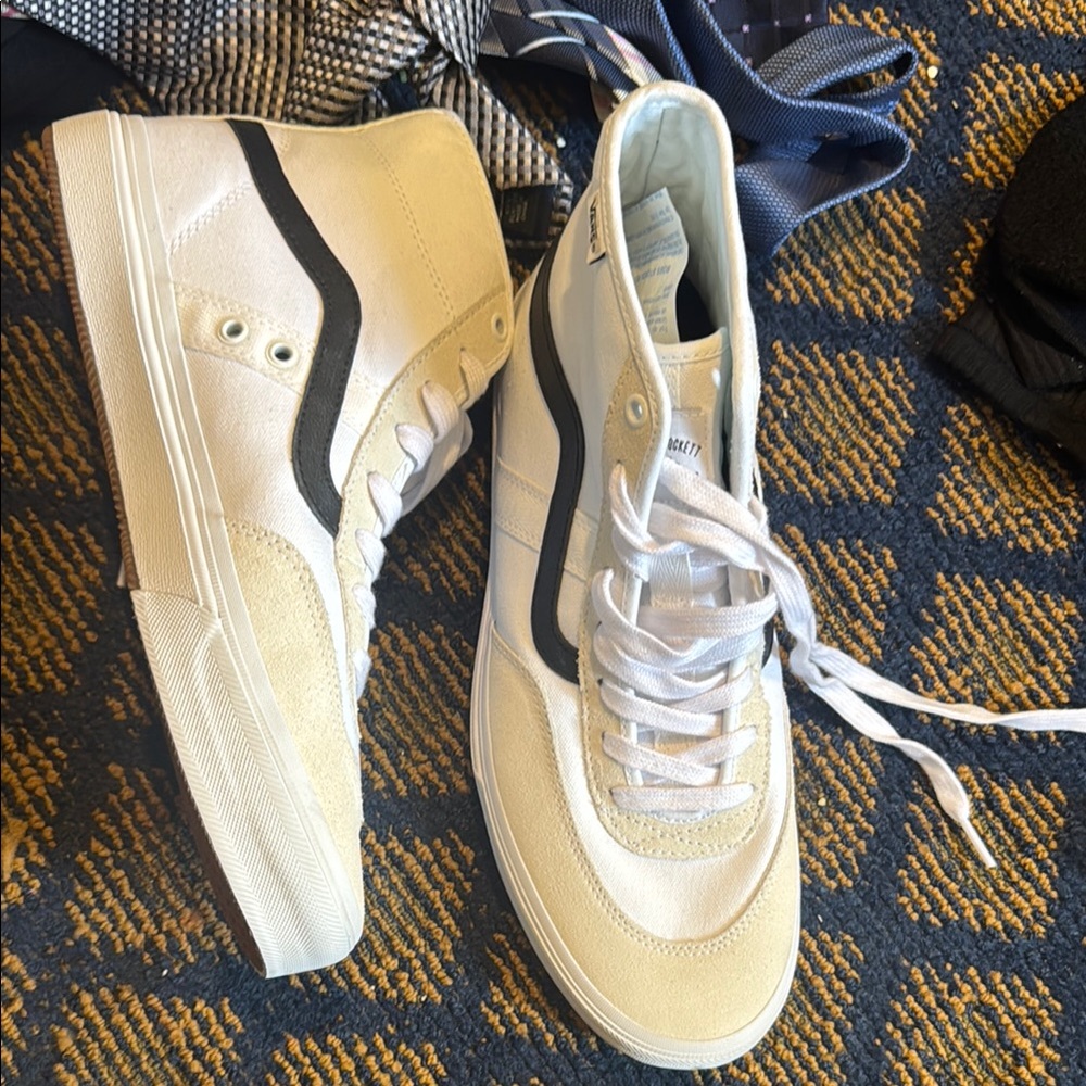 Vans White and Black Sneakers Modern Comfort